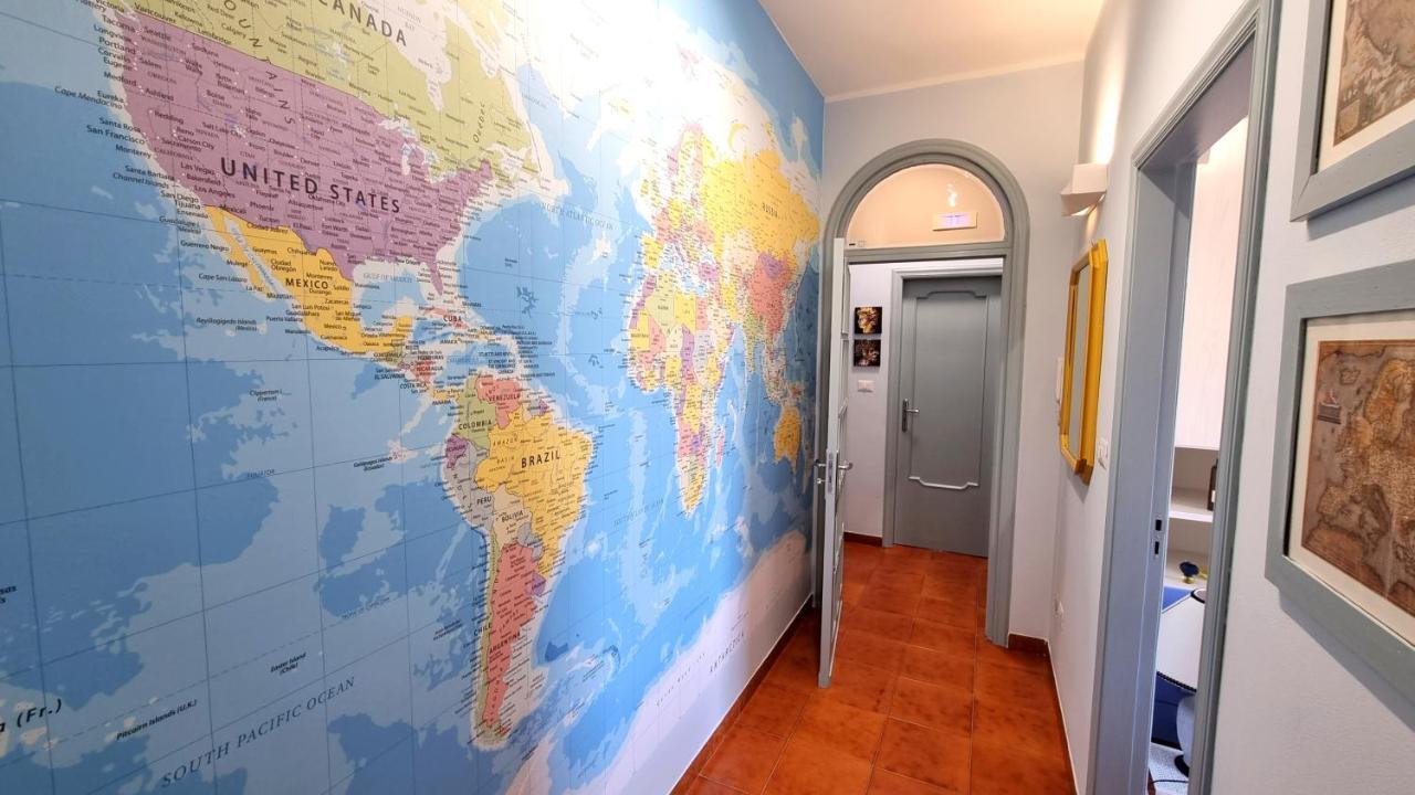 Casa Vacanze Cristoforo Colombo Holiday Trani Exterior foto